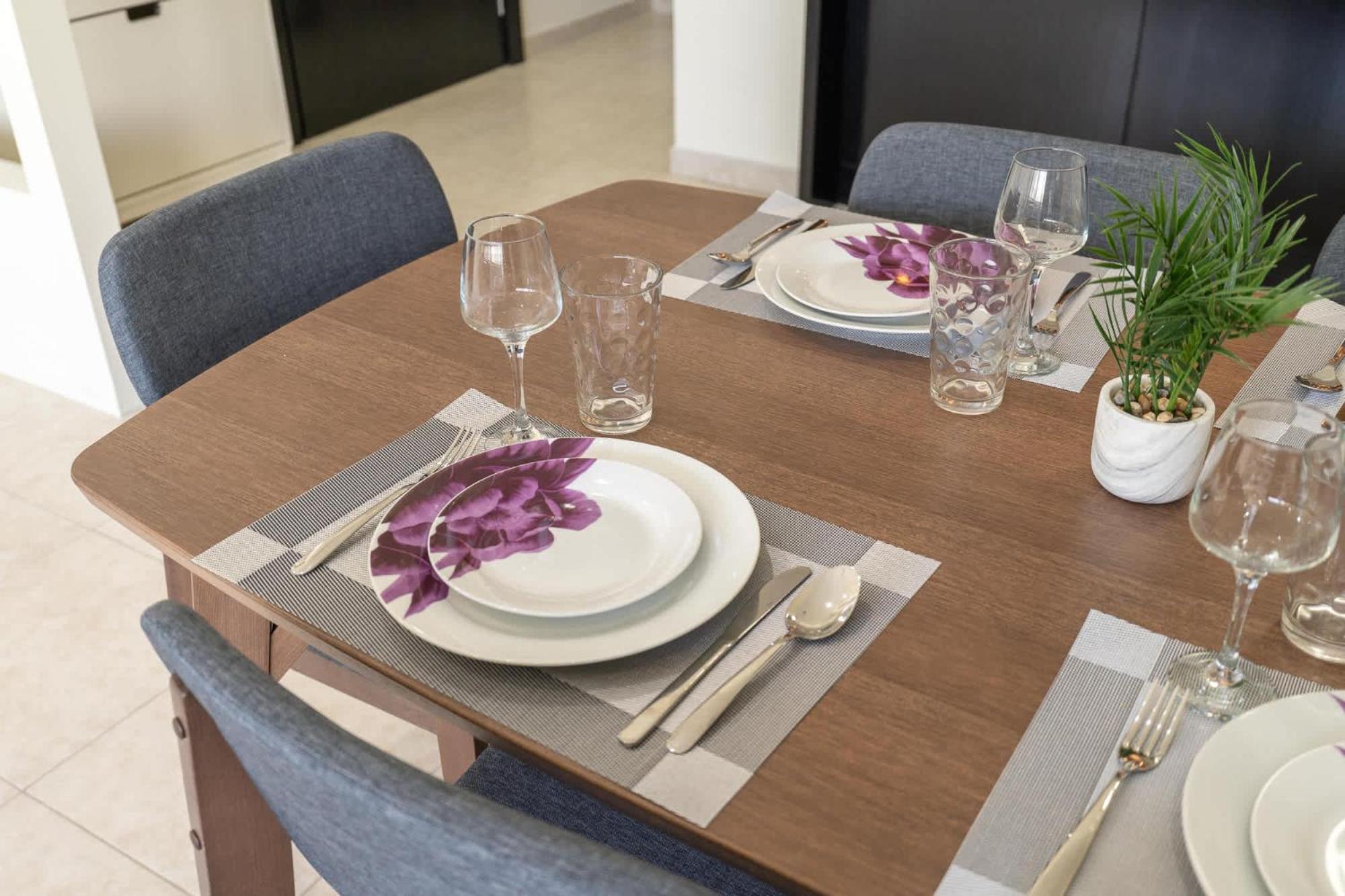 Apartment Luxury In Marina's 1 Bed That Sleeps 2