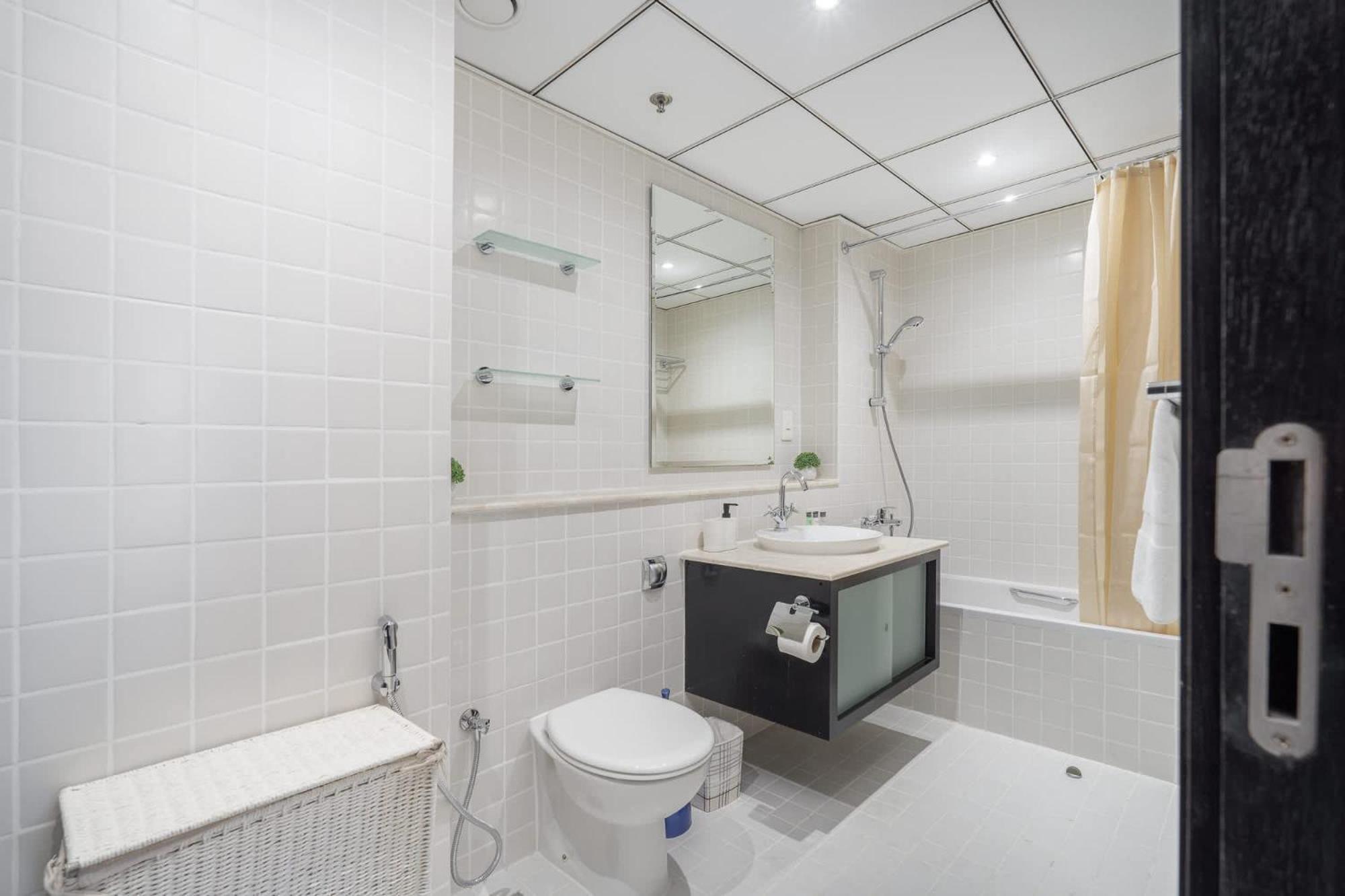 Luxury In Marina's 1 Bed That Sleeps 2 Apartment